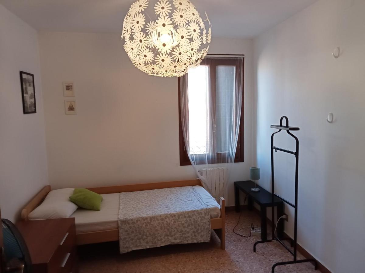 فندق Two Steps From Rialto البندقية المظهر الخارجي الصورة