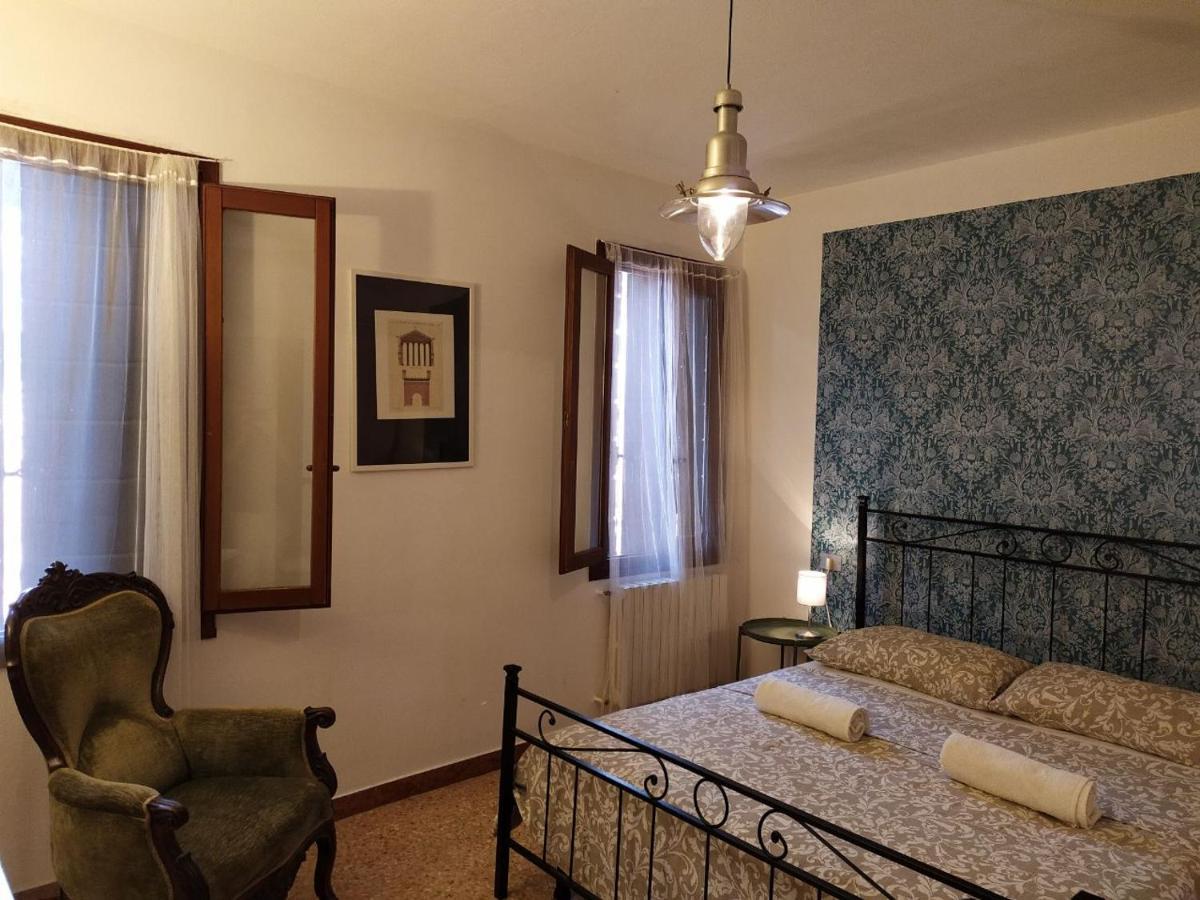 فندق Two Steps From Rialto البندقية المظهر الخارجي الصورة