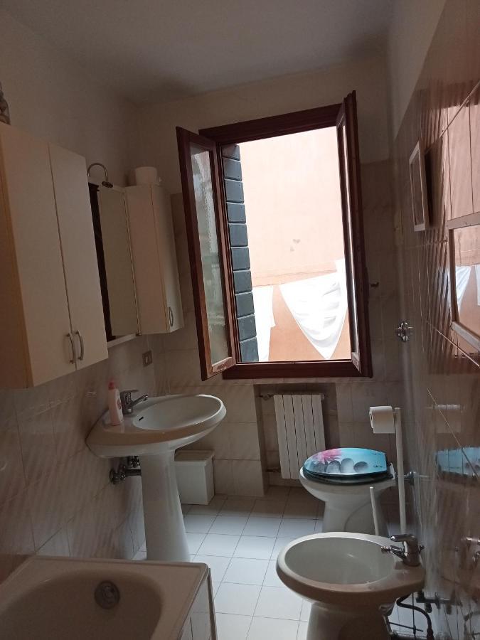 فندق Two Steps From Rialto البندقية المظهر الخارجي الصورة