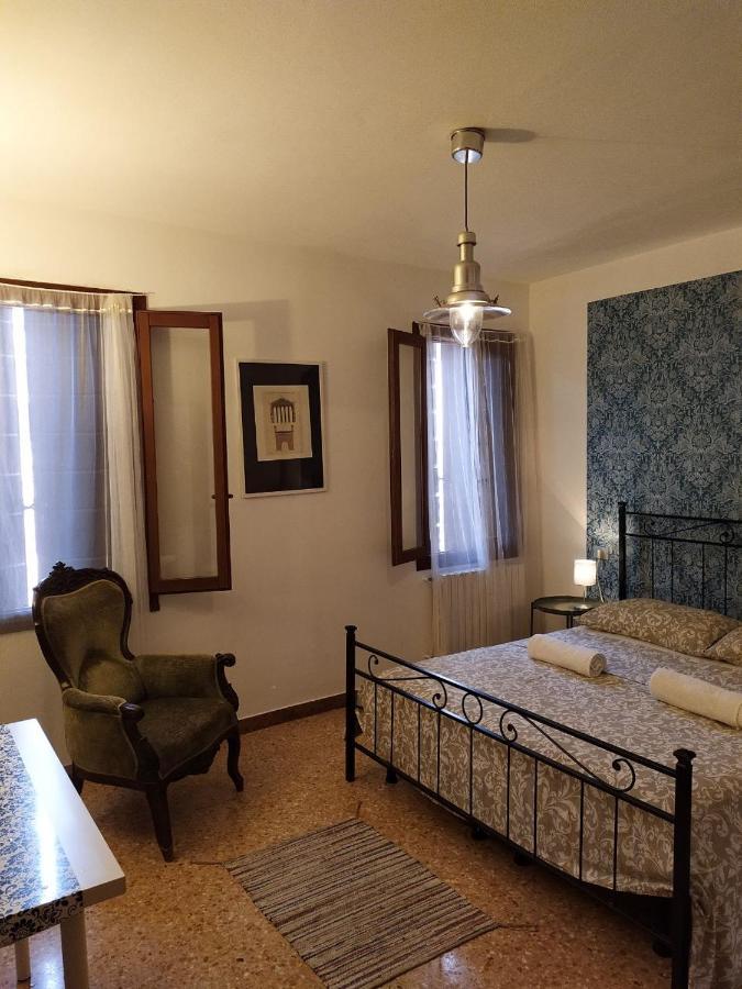 فندق Two Steps From Rialto البندقية المظهر الخارجي الصورة