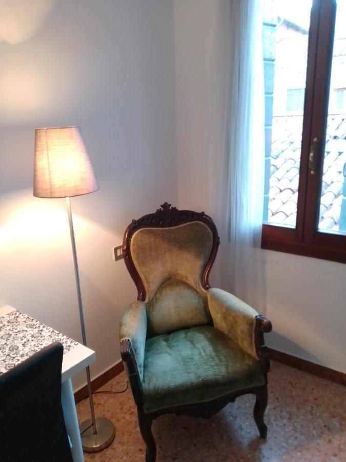 فندق Two Steps From Rialto البندقية المظهر الخارجي الصورة