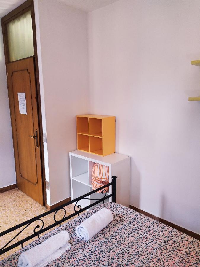 فندق Two Steps From Rialto البندقية المظهر الخارجي الصورة